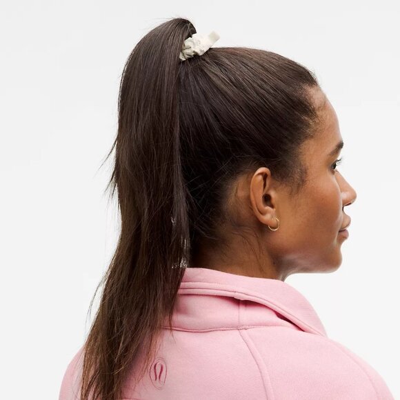 Lululemon Skinny Scrunchies 6 Pack - Picture 2 of 2